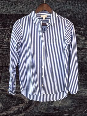 On 34th Blue and White Vertical Stripe Button-Down Shirt